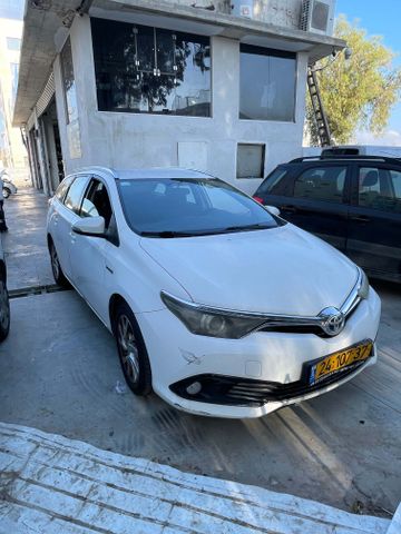 טויוטה אוריס