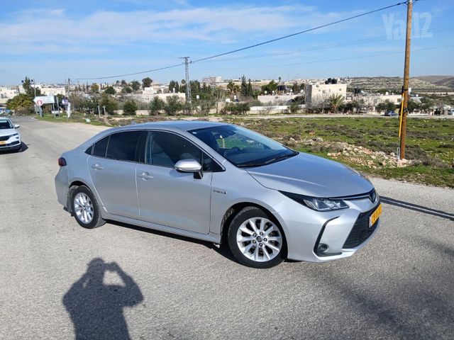 מודעת רכב טויוטה קורולה