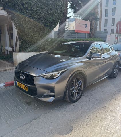 מודעת רכב אינפיניטי Q30