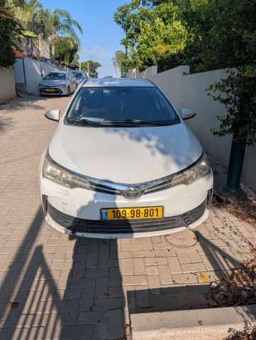 טויוטה קורולה