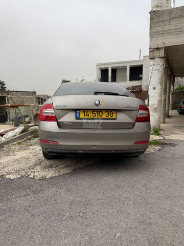 סקודה אוקטביה