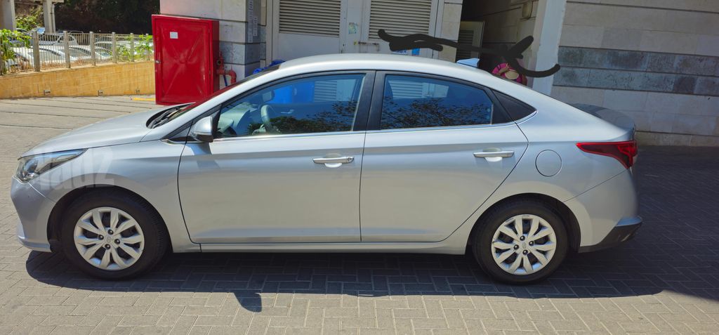 יונדאי אקסנט i25