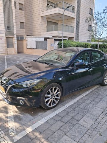 מאזדה 3