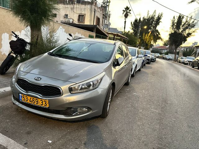 מודעת רכב קיה סיד