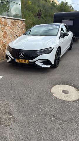 מודעת רכב מרצדס-בנץ EQE