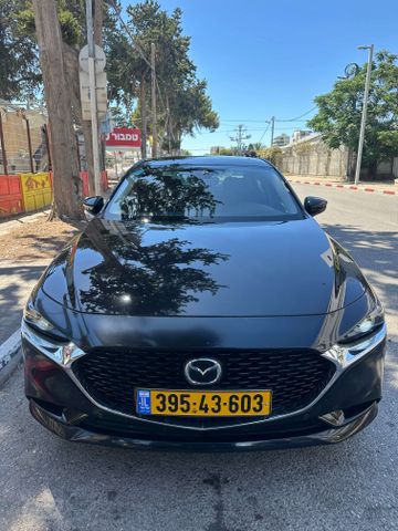 מודעת רכב מאזדה 3