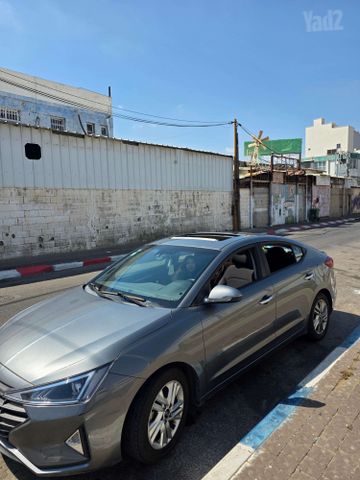יונדאי אלנטרה