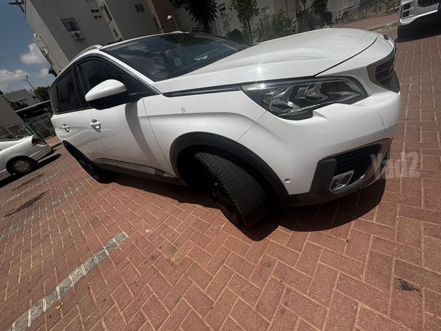 מודעת רכב פיג'ו 5008