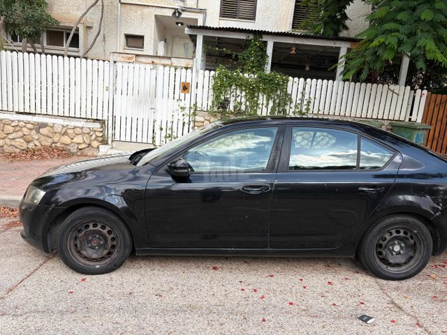 סקודה אוקטביה