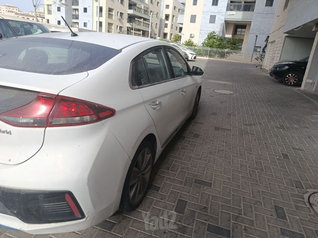 מודעת רכב יונדאי איוניק