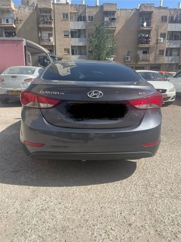 יונדאי I35