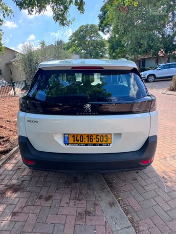 פיג'ו 5008