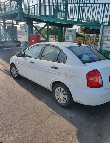 יונדאי אקסנט i25