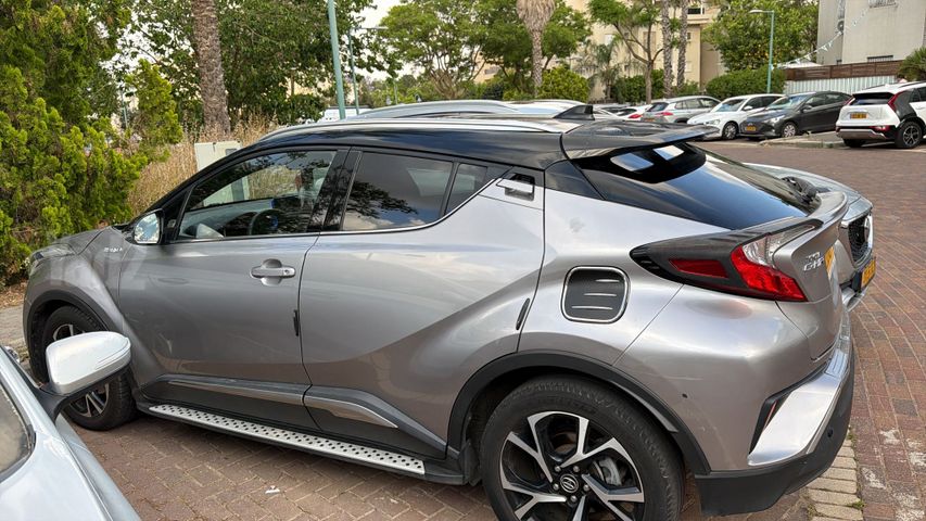 טויוטה C-HR