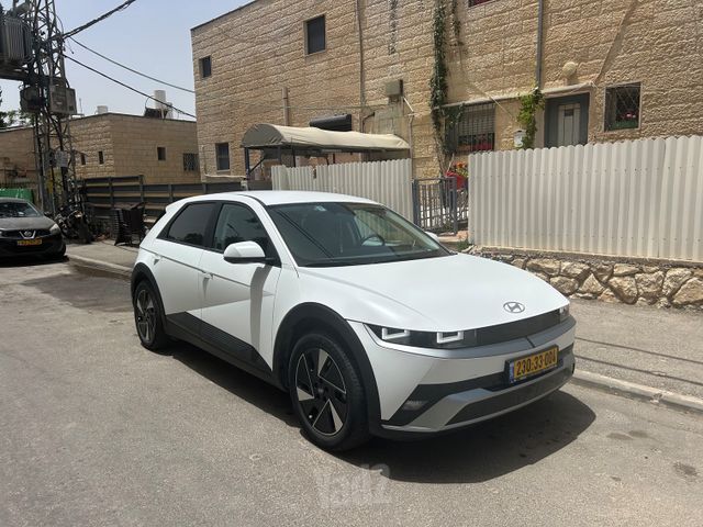 יונדאי איוניק 5