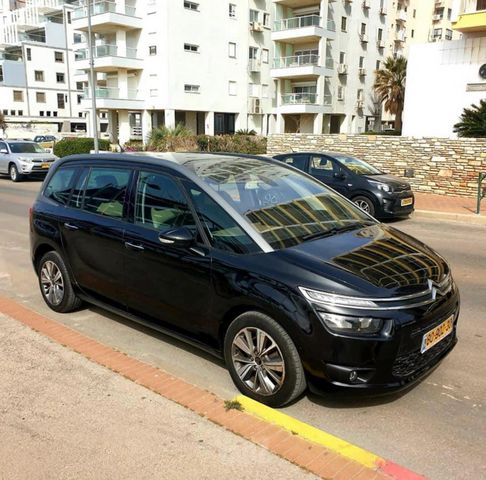 מודעת רכב סיטרואן C4 פיקאסו