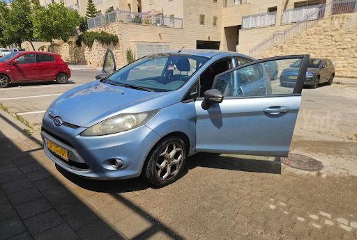 מודעת רכב פורד פיאסטה