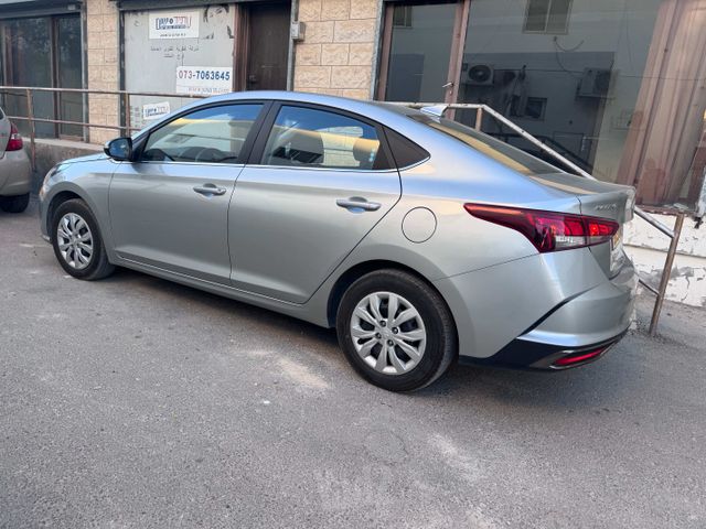 יונדאי אקסנט i25