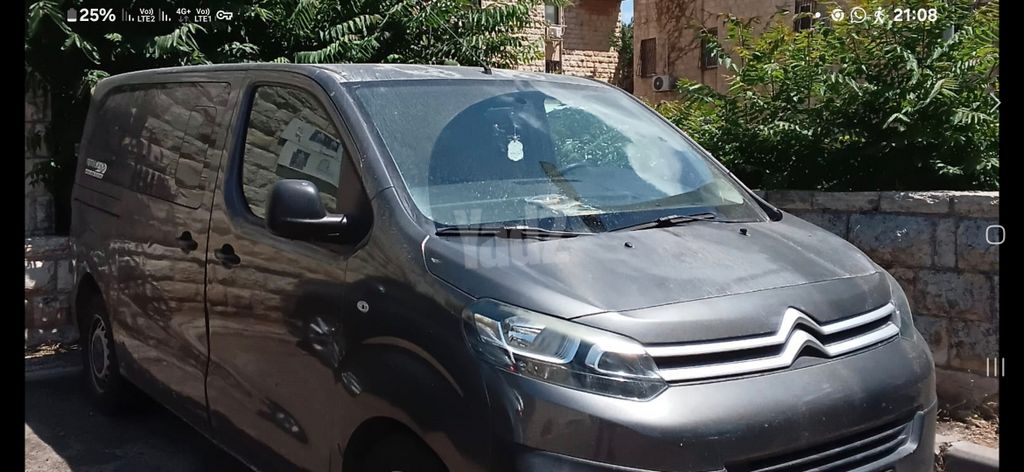 מודעת רכב סיטרואן ג'אמפי