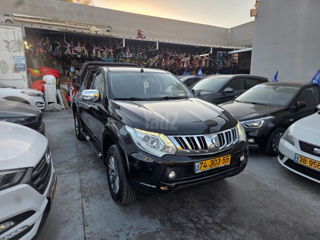 מיצובישי טרייטון / L200