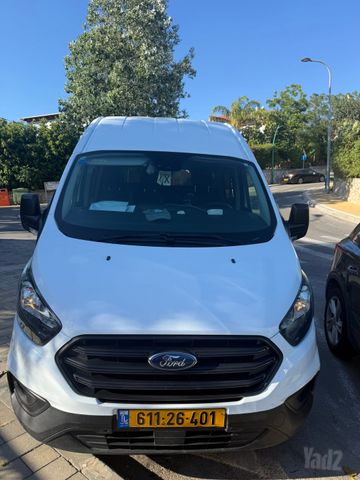 פורד טרנזיט קוסטום