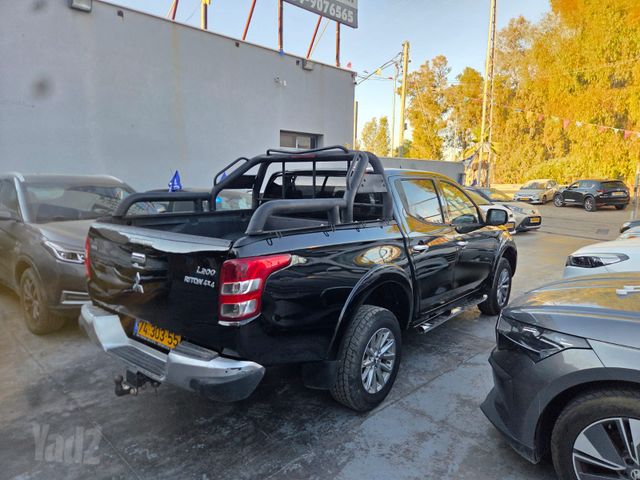 מיצובישי טרייטון / L200