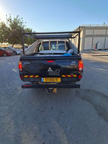 מיצובישי טרייטון / L200