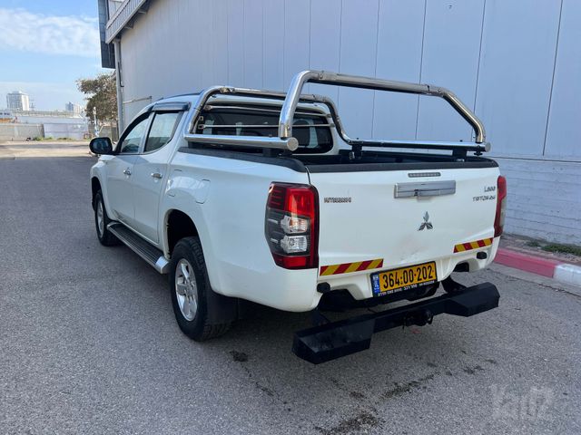 מיצובישי טרייטון / L200