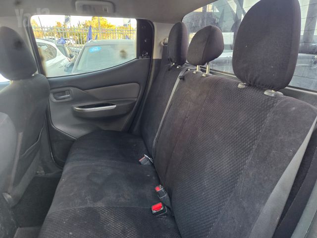 מיצובישי טרייטון / L200