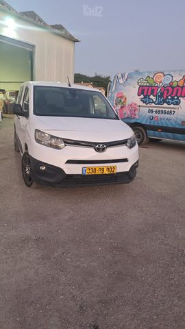 טויוטה פרואייס סיטי