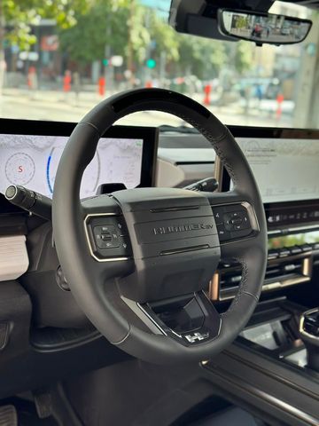 ג'י.אם.סי האמר EV