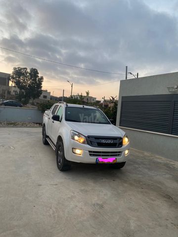 מודעת רכב איסוזו די-מקס