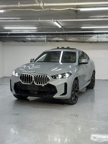 ב מ וו X6