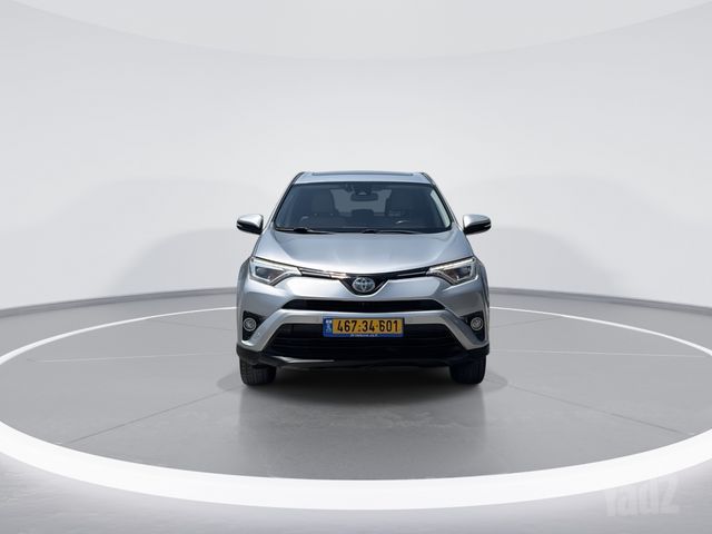 טויוטה RAV4