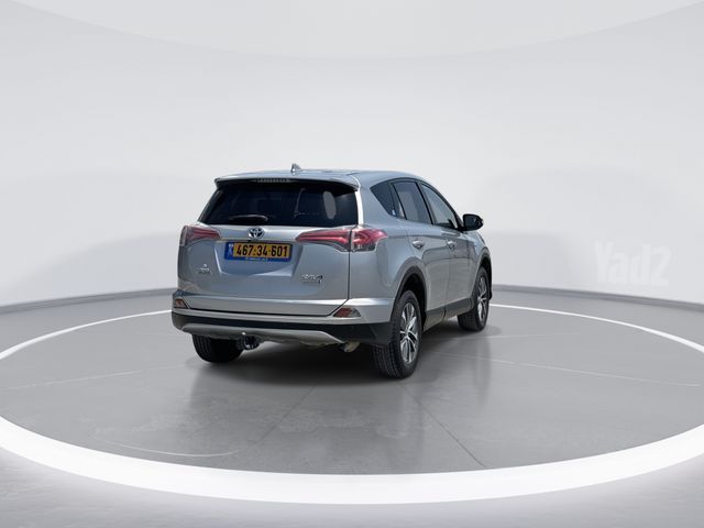 טויוטה RAV4