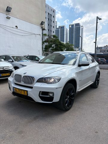 ב מ וו X6