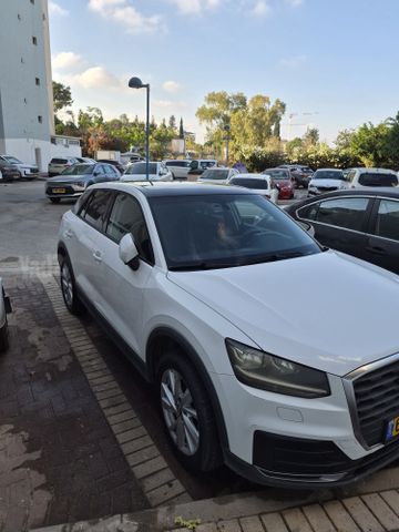 מודעת רכב אאודי Q2