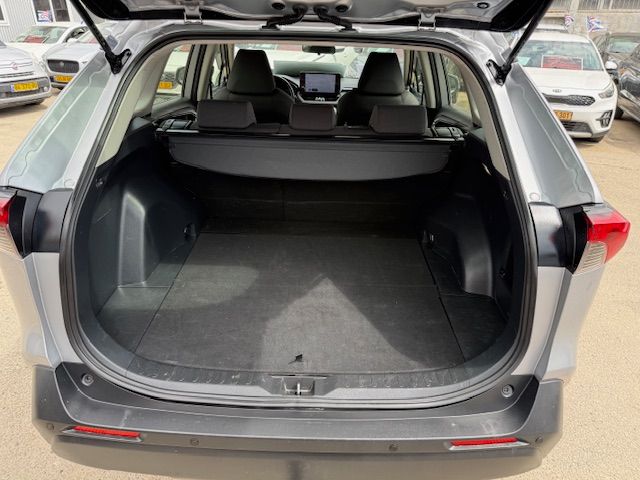 טויוטה RAV4