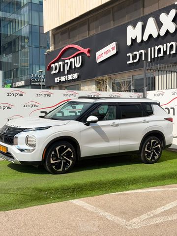 מיצובישי אאוטלנדר