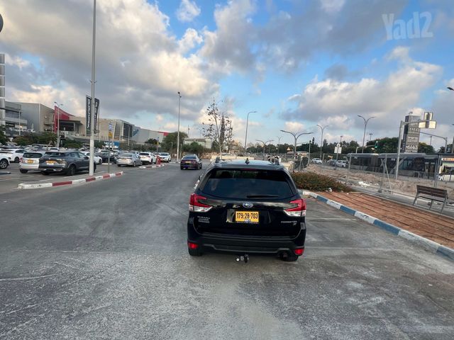 סובארו פורסטר