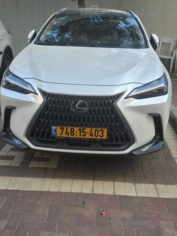 לקסוס NX