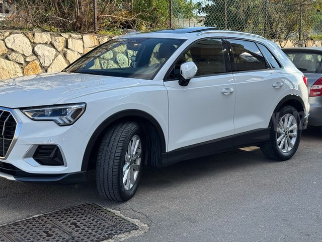 אאודי Q3