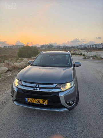 מיצובישי אאוטלנדר