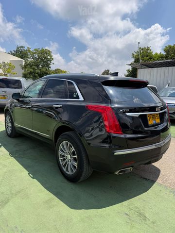 קאדילק XT5