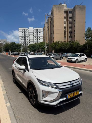 מיצובישי אקליפס קרוס