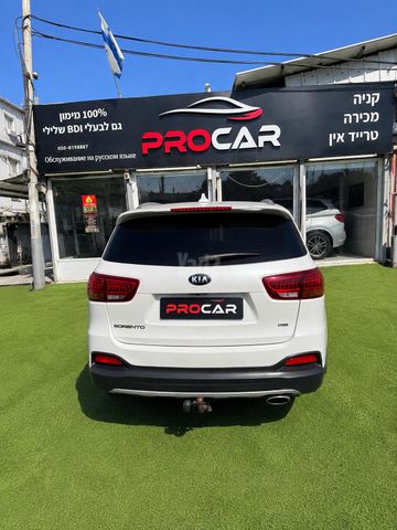 קיה סורנטו