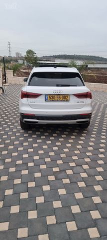 אאודי Q3