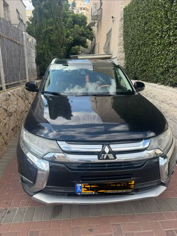 מיצובישי אאוטלנדר