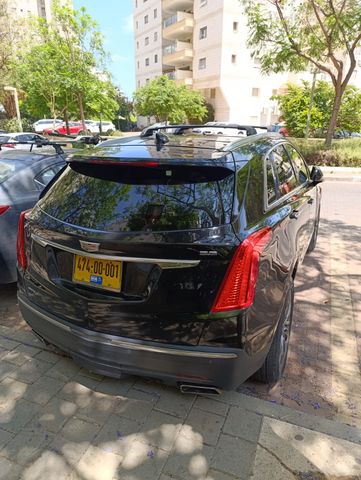 קאדילק XT5