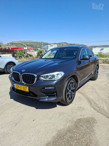 ב מ וו X4